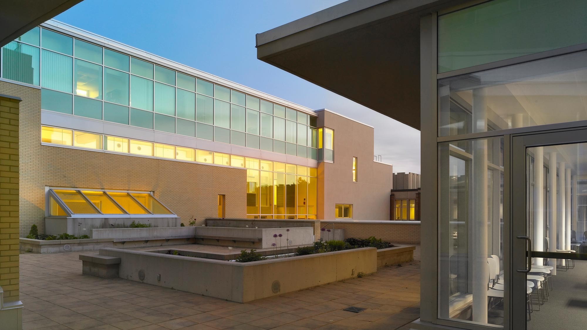 University of Waterloo Centre for Environmental & Information Technology Teeple Architects