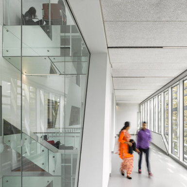 View of upper floor perimeter circulation route adjacent the multi-storey atrium. Photo by Andrew Latreille.